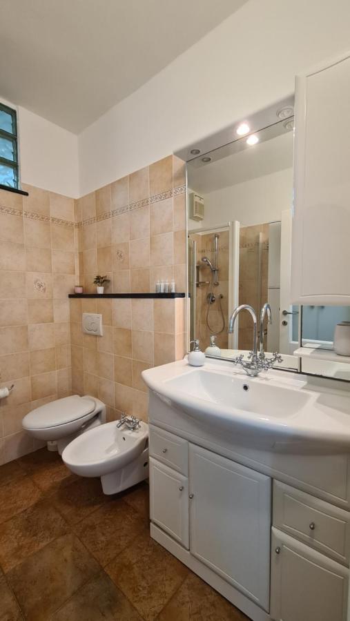 דירות ורנאצה La Casa Di Ia מראה חיצוני תמונה